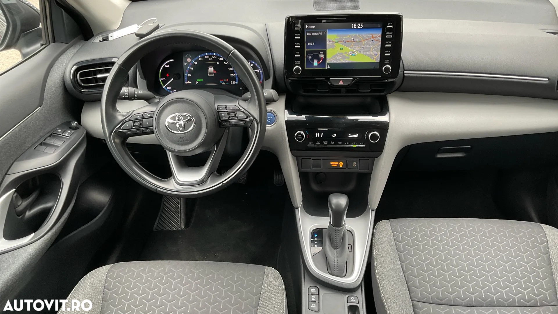 Toyota Yaris Cross Hybrid 116 1.5 VVT-i Business Edition - 12
