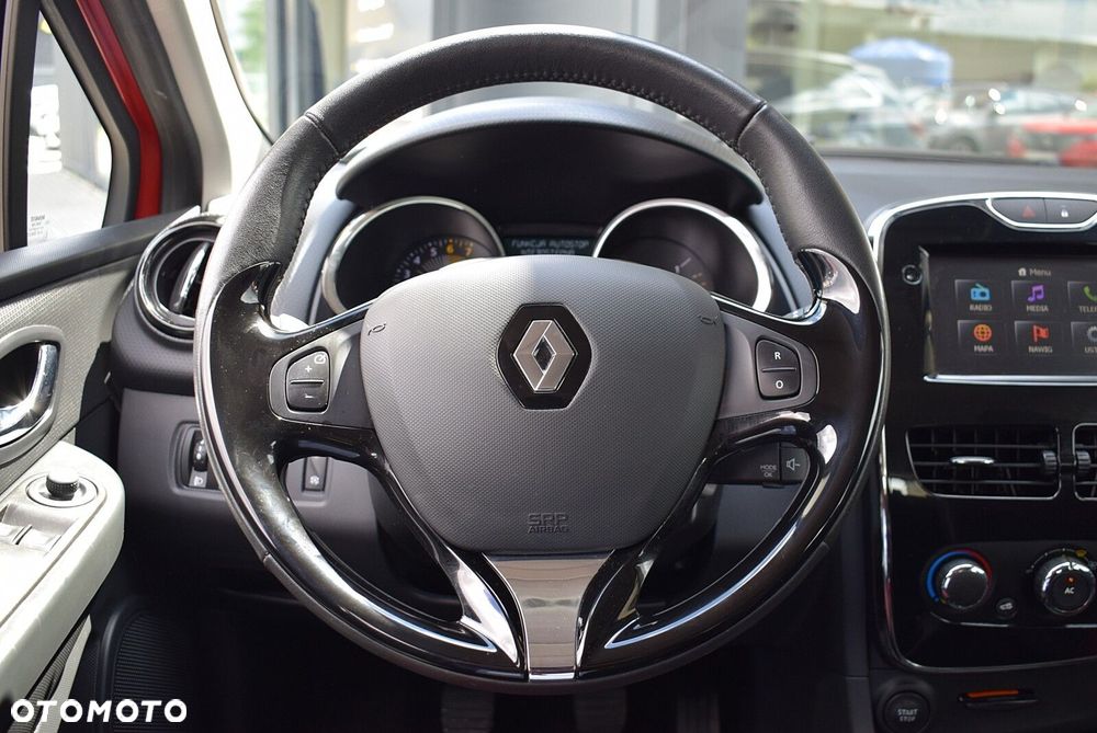 Renault Clio - 23