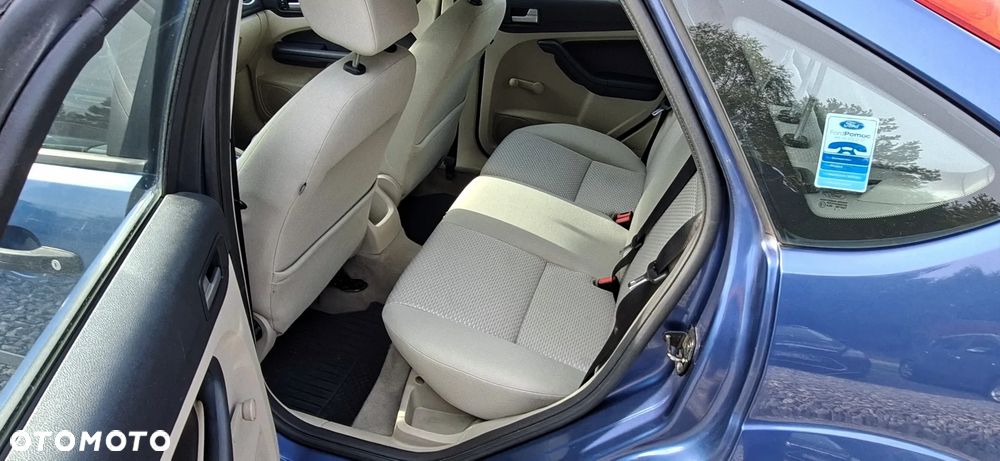 Ford Focus 1.8 TDCi Ambiente - 12