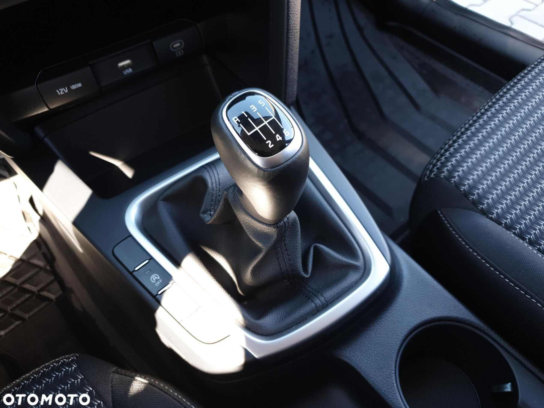Kia Ceed 1.5 T-GDI M - 15