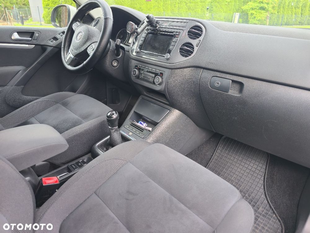 Volkswagen Tiguan - 6