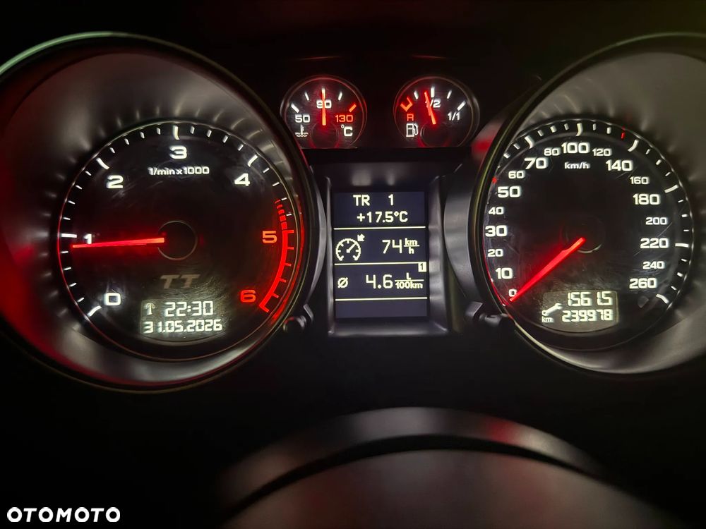 Audi TT Coupé 2.0 TDI Quattro - 29