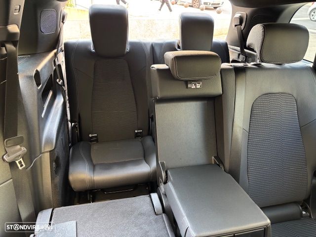 Mercedes-Benz GLB 200 7G-DCT Progressive - 28