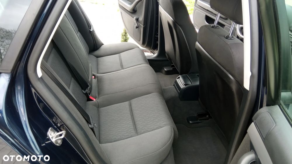 Audi A4 Avant 2.0 TDI DPF - 18