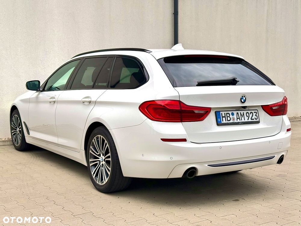 BMW Seria 5 520d xDrive Sport Line sport - 5
