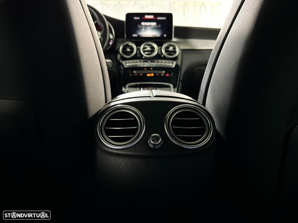 Mercedes-Benz GLC 250 d 4Matic 9G-TRONIC AMG Line - 32