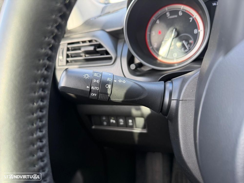 Suzuki Swift 1.2 Mild Hybrid GLX - 19