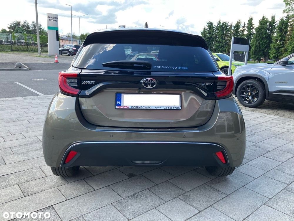 Toyota Yaris Hybrid 1.5 Selection Elegant - 9
