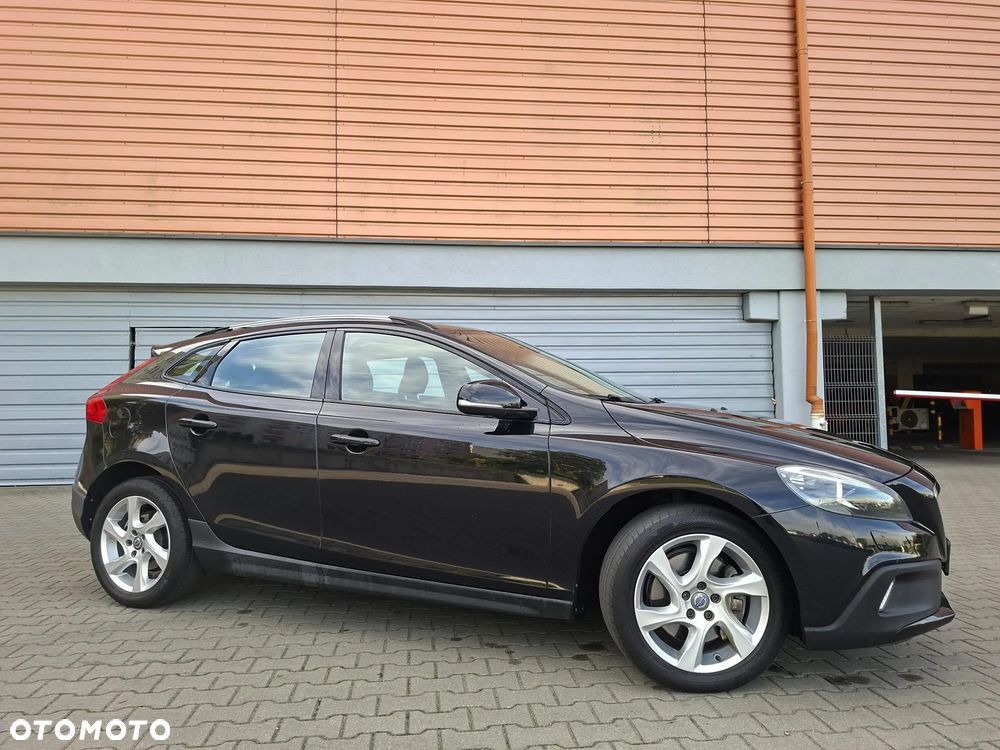 Volvo V40 D3 Geartronic Momentum - 23