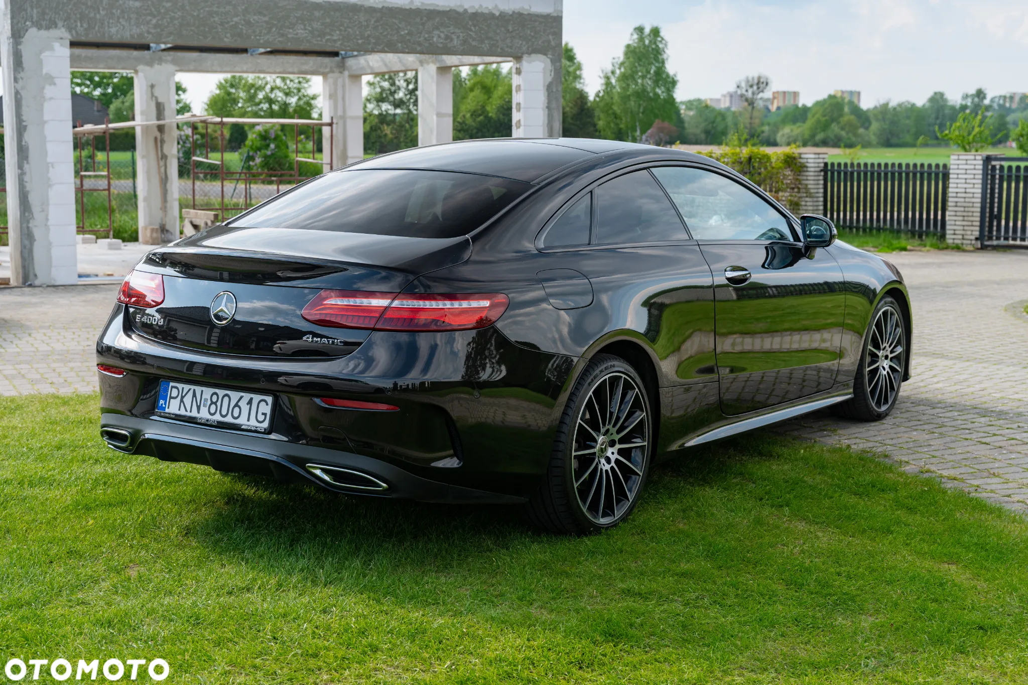 Mercedes-Benz Klasa E 400 d 4Matic Coupe 9G-TRONIC AMG Line - 3