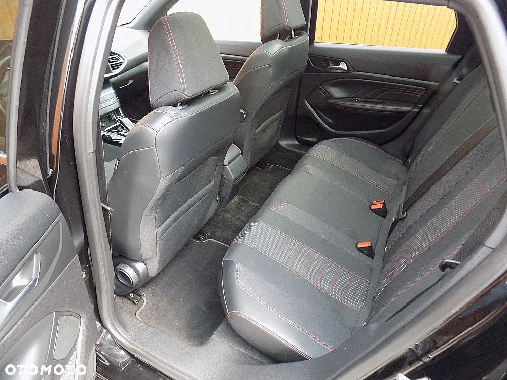 Peugeot 308 1.5 BlueHDi GT Pack S&S EAT8 - 6