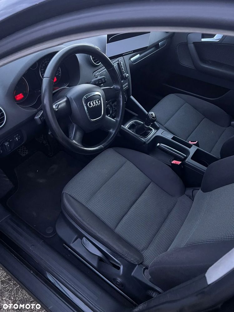 Audi A3 Sportback 2.0 TDI DPF Ambition - 5