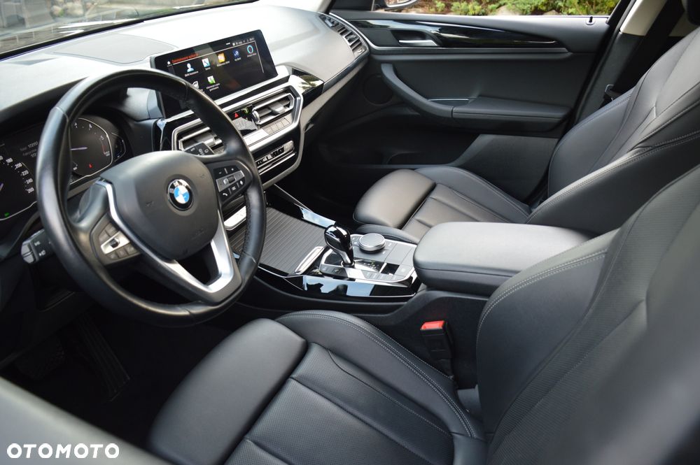 BMW X3 sDrive18d Business Edition sport - 19