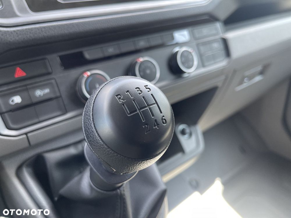 Volkswagen Crafter - 17