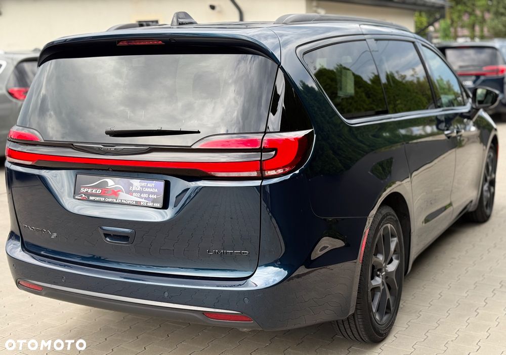 Chrysler Pacifica - 13