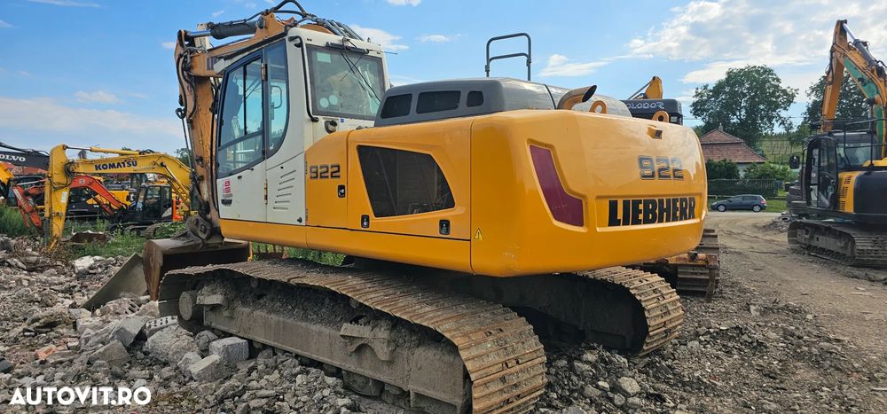 Liebherr R 922 Excavator pe senile - 3