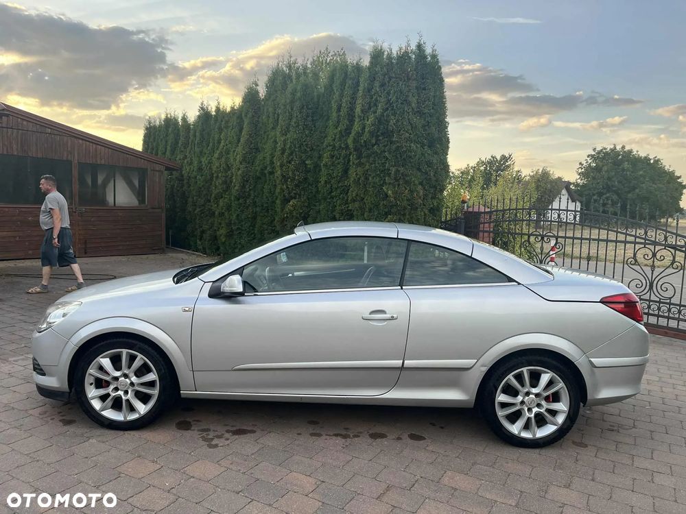 Opel Astra GTC 1.8 - 6