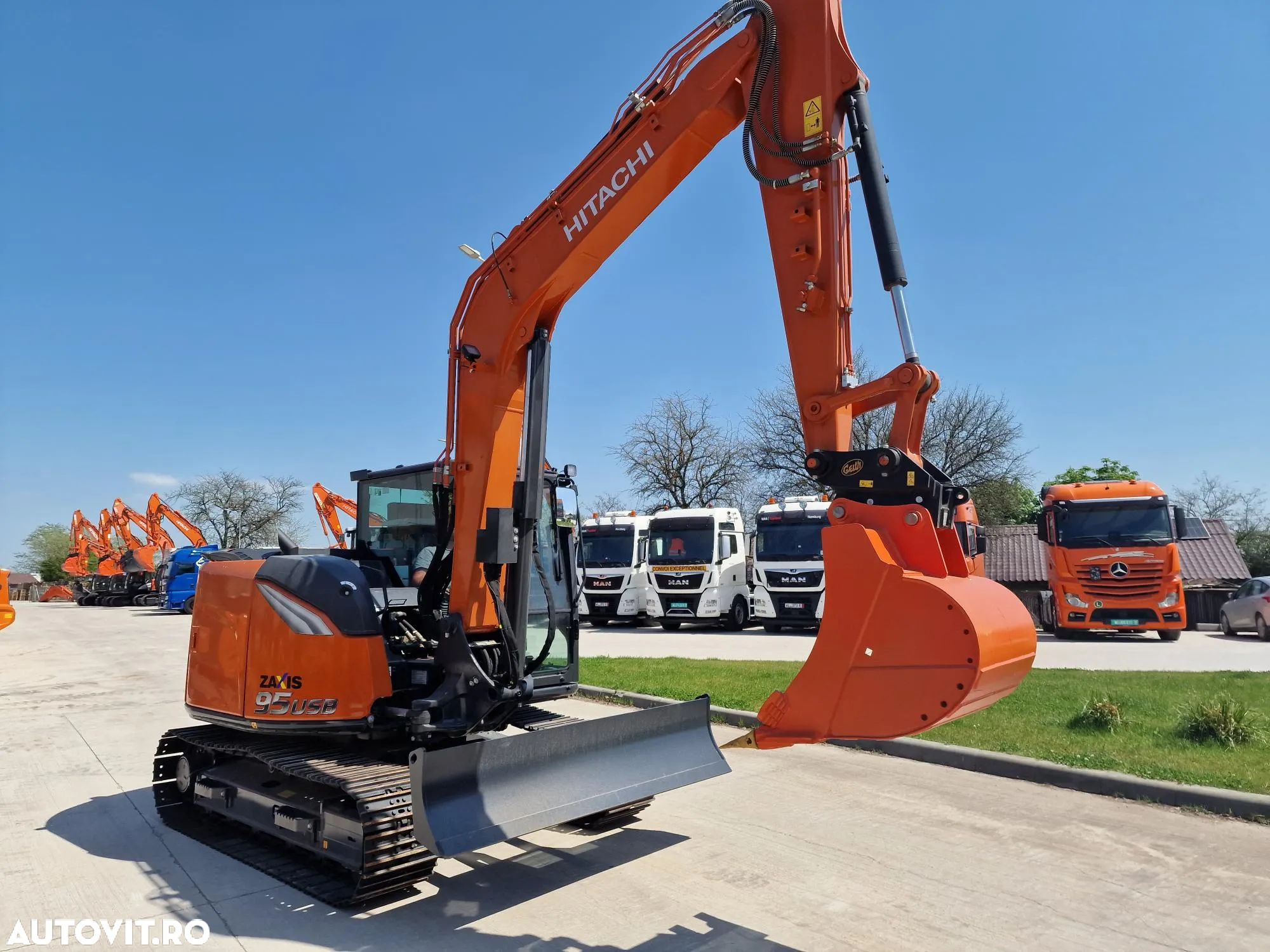 Hitachi ZX95, 9,2 tone, LAMA, Cupla rapida+3 CUPE NOI, Aer conditionat, produs in Japonia, Senile metalice, posibilitate leasing, PROMOTIE 92.000EUR+Tva - 1