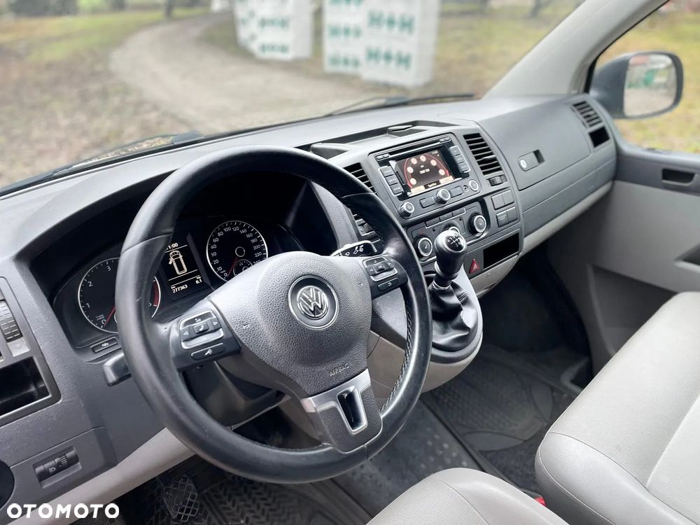 Volkswagen Transporter - 9