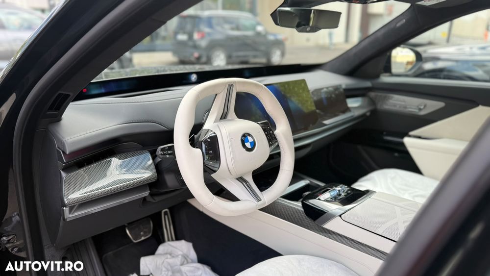 BMW Seria 7 740 xDrive MHEV - 11