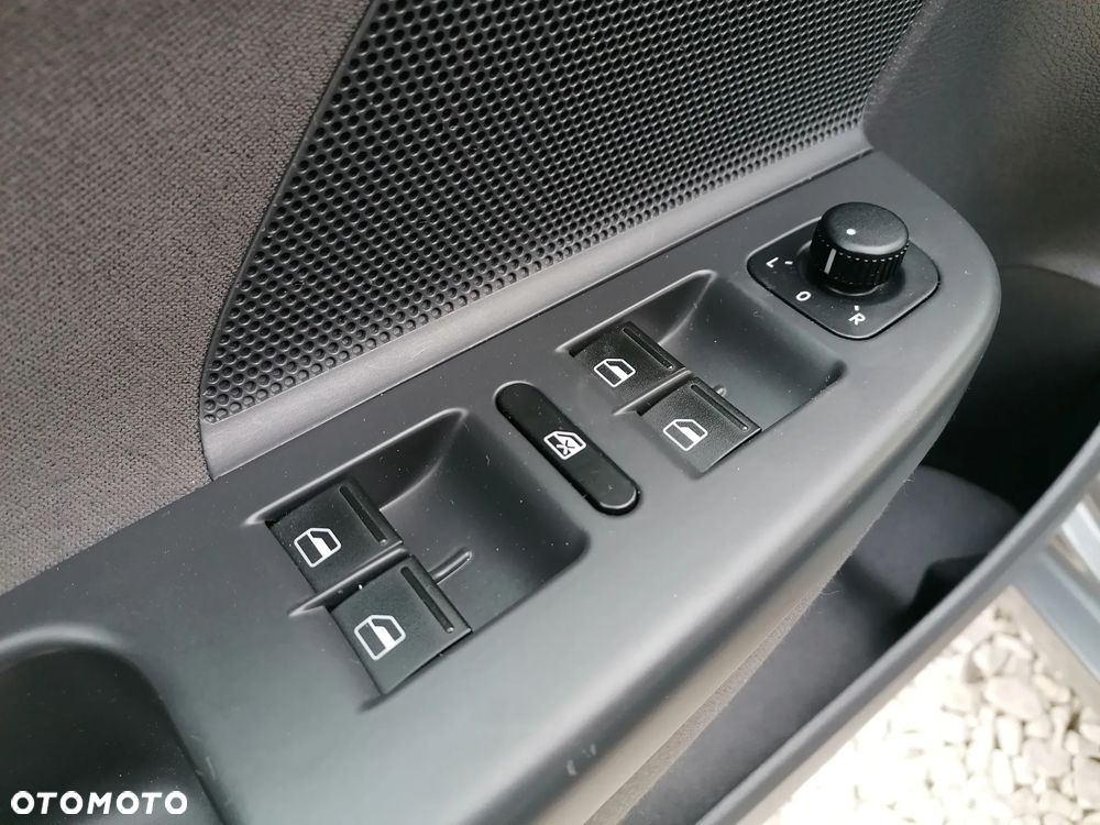 Volkswagen Golf 1.6 Tour - 21