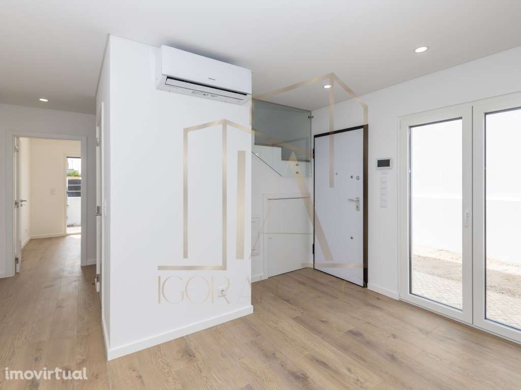 Moradia Geminada T3 com Suíte e Ótimo Espaço Exterior - Grande imagem: 4/46