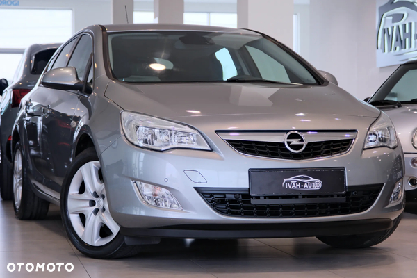 Opel Astra 1.6 Active