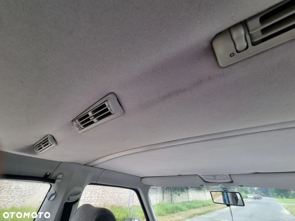 Volkswagen Multivan - 20