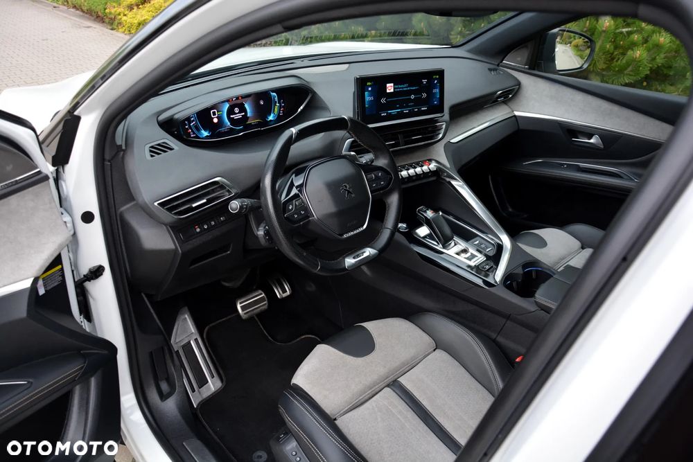 Peugeot 3008 Hybrid4 300 e-EAT8 GT - 5
