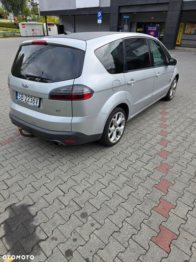 Ford S-Max - 13
