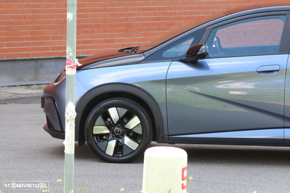BYD Dolphin 60.4 kWh Design - 14
