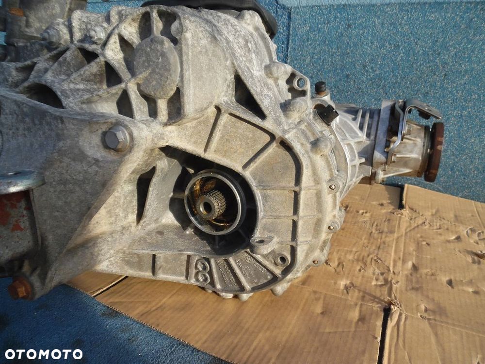 VW T5 MULTIVAN 2.5TDI SKRZYNIA SYNCRO 4 MOTION - 5