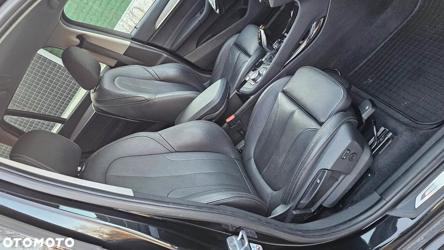 BMW X1 xDrive20i xLine sport - 25