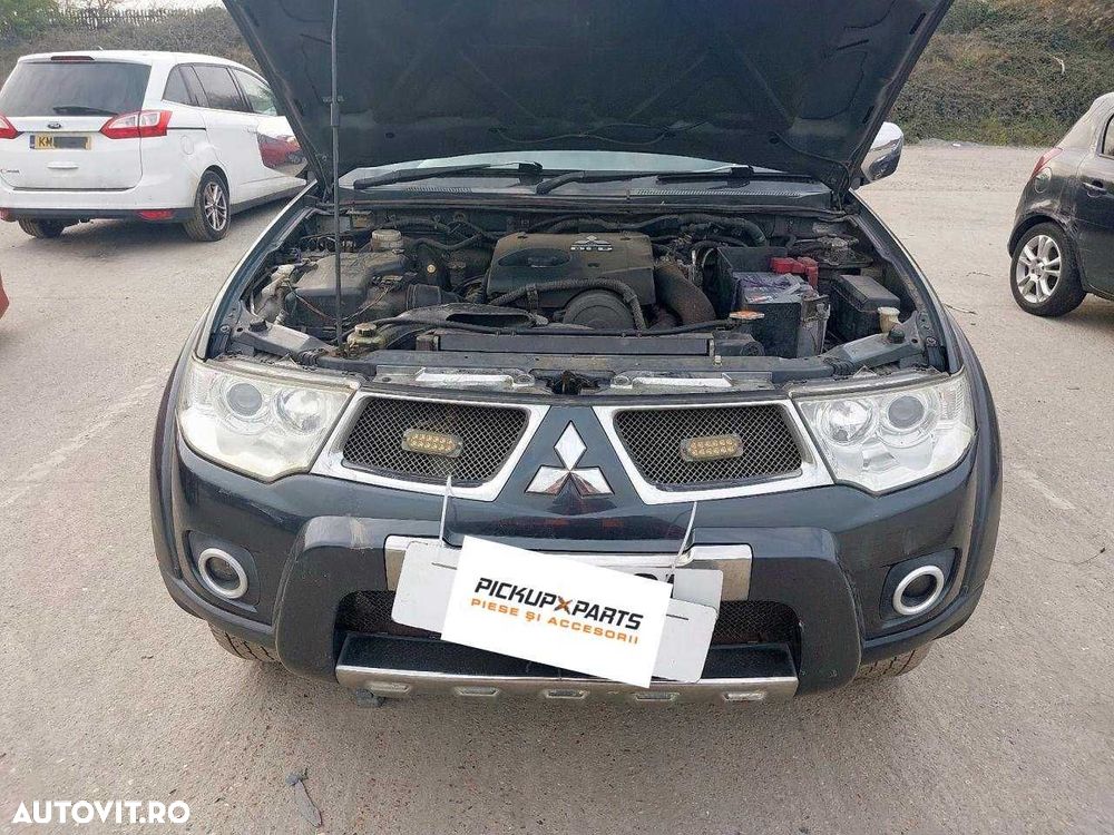 Dezmembrez Mitsubishi L200 2.5 Diesel 2012 - 1