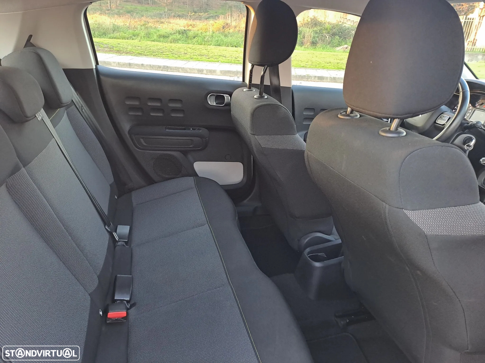 Citroën C3 1.2 PureTech Shine - 13