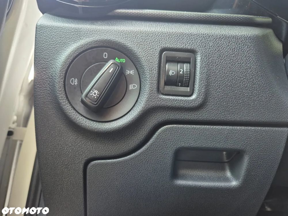 Skoda Fabia 1.0 TSI Ambition - 38