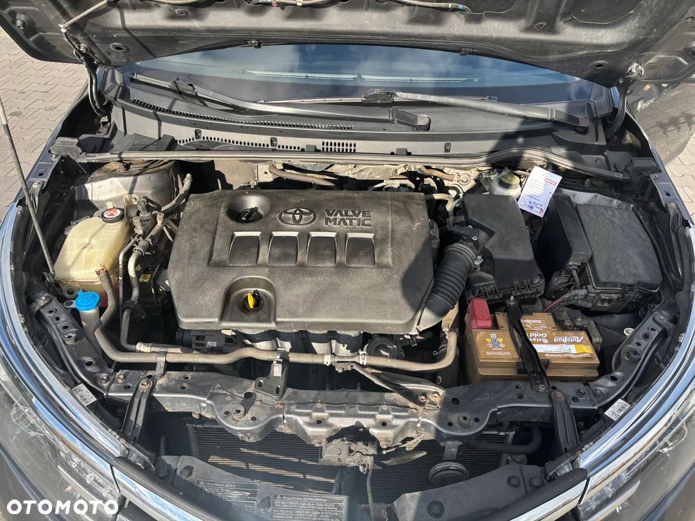 Toyota Corolla 1.6 Active - 11