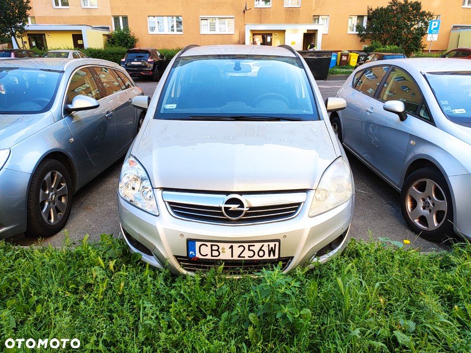 Opel Zafira 1.9 CDTI Cosmo - 3