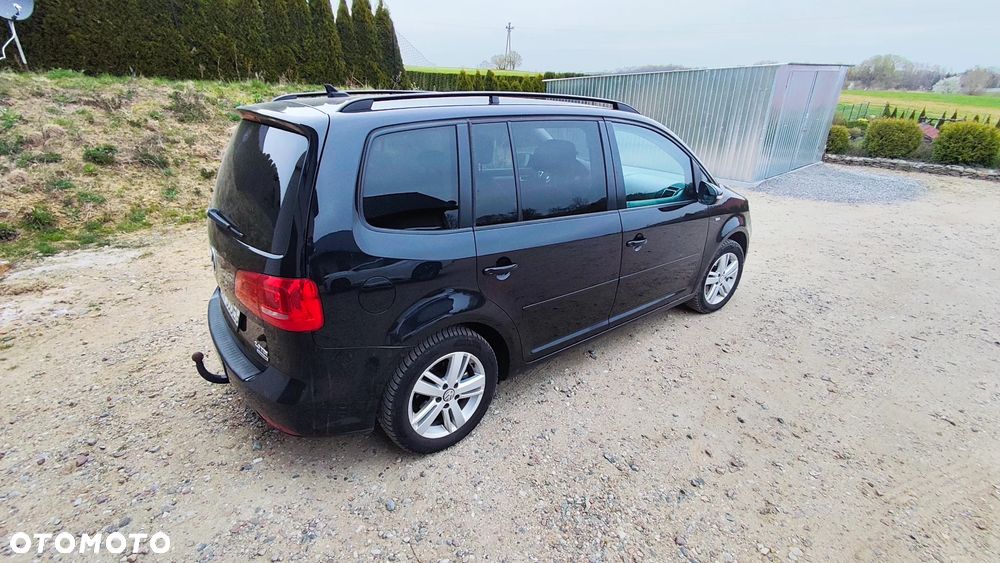 Volkswagen Touran 2.0 TDI DPF BlueMotion Technology DSG MATCH - 6