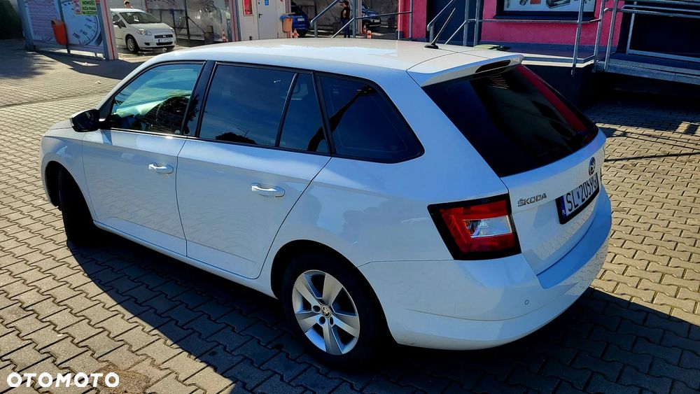 Skoda Fabia 1.0 Ambition - 4