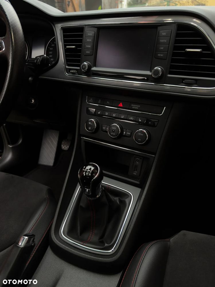 Seat Leon 2.0 TDI DPF Start&Stop FR - 19