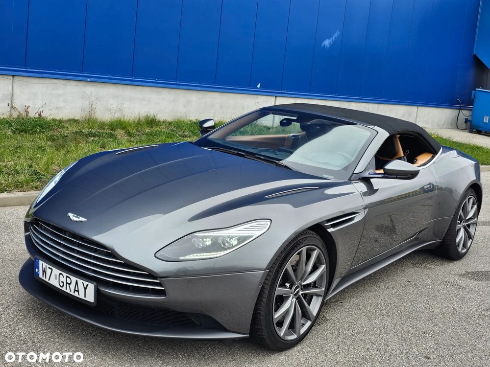 Aston Martin DB11 - 35