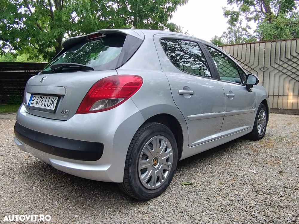 Peugeot 207 1.6 HDI Premium - 4