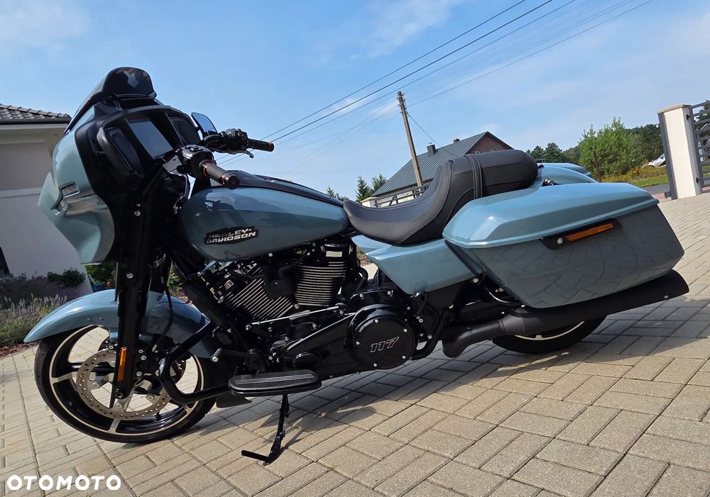 Harley-Davidson Touring Street Glide - 3