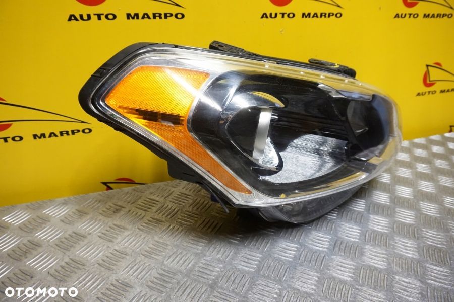 KIA SOUL 2012 2013 - REFLEKTOR LAMPA PRZÓD PRAWA Z LED USA - 3