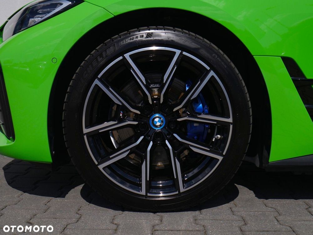 BMW i4 - 29