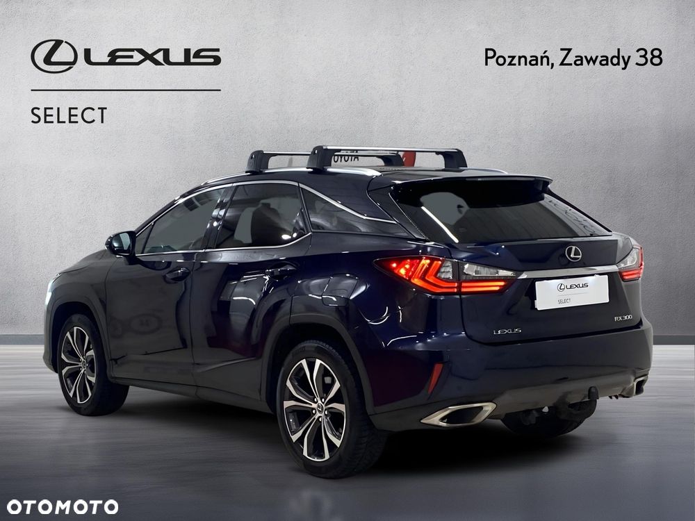 Lexus RX - 9