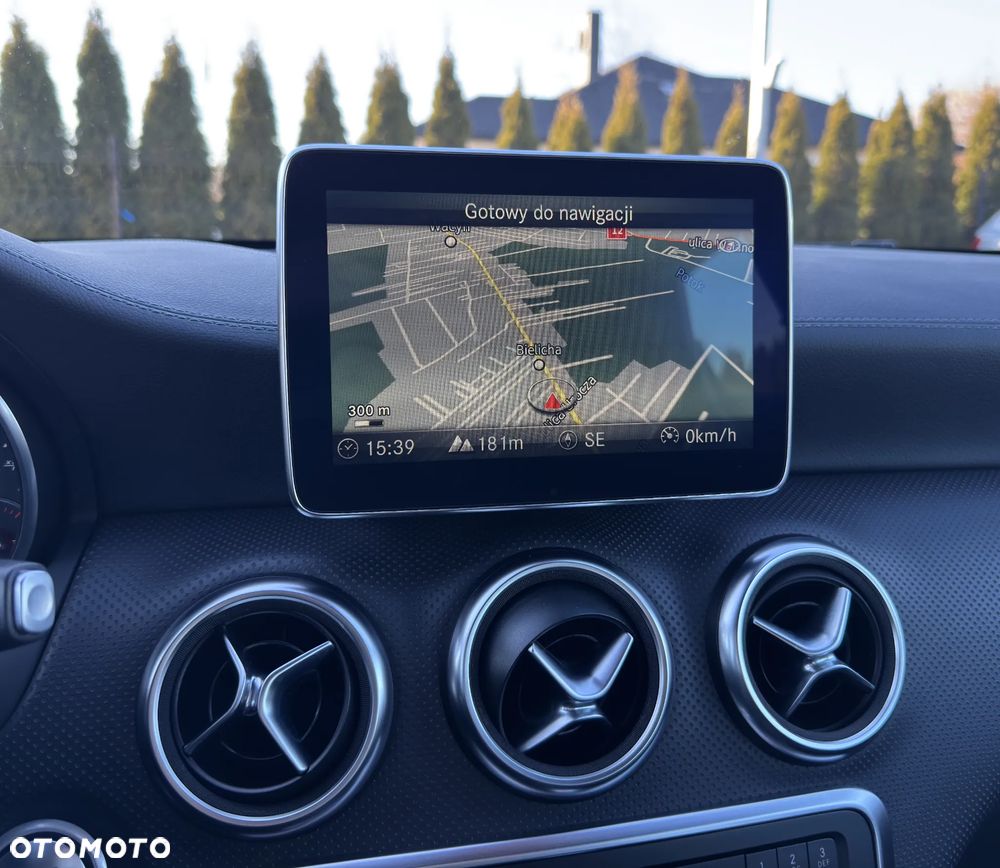 Mercedes-Benz Klasa A 250 4Matic 7G-DCT AMG Line - 22