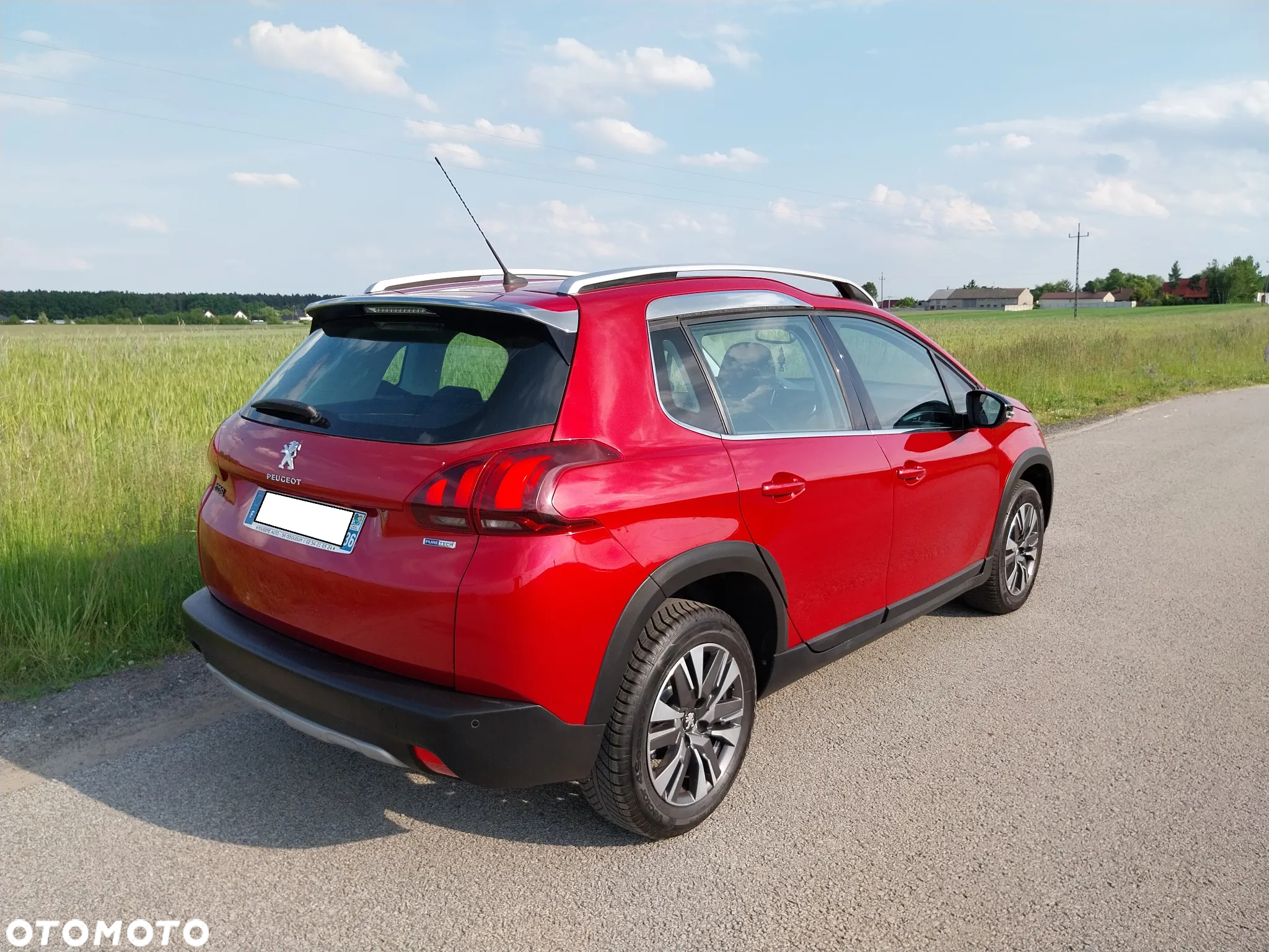 Peugeot 2008 - 4