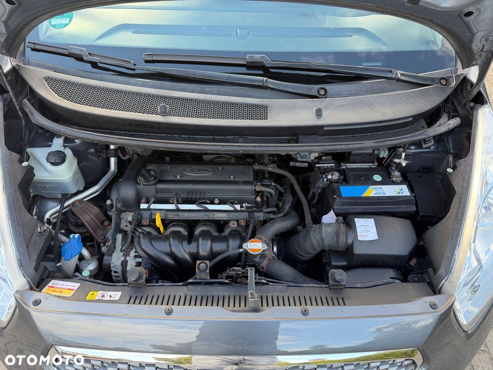 Kia Venga 1.6 CVVT ISG Spirit - 35